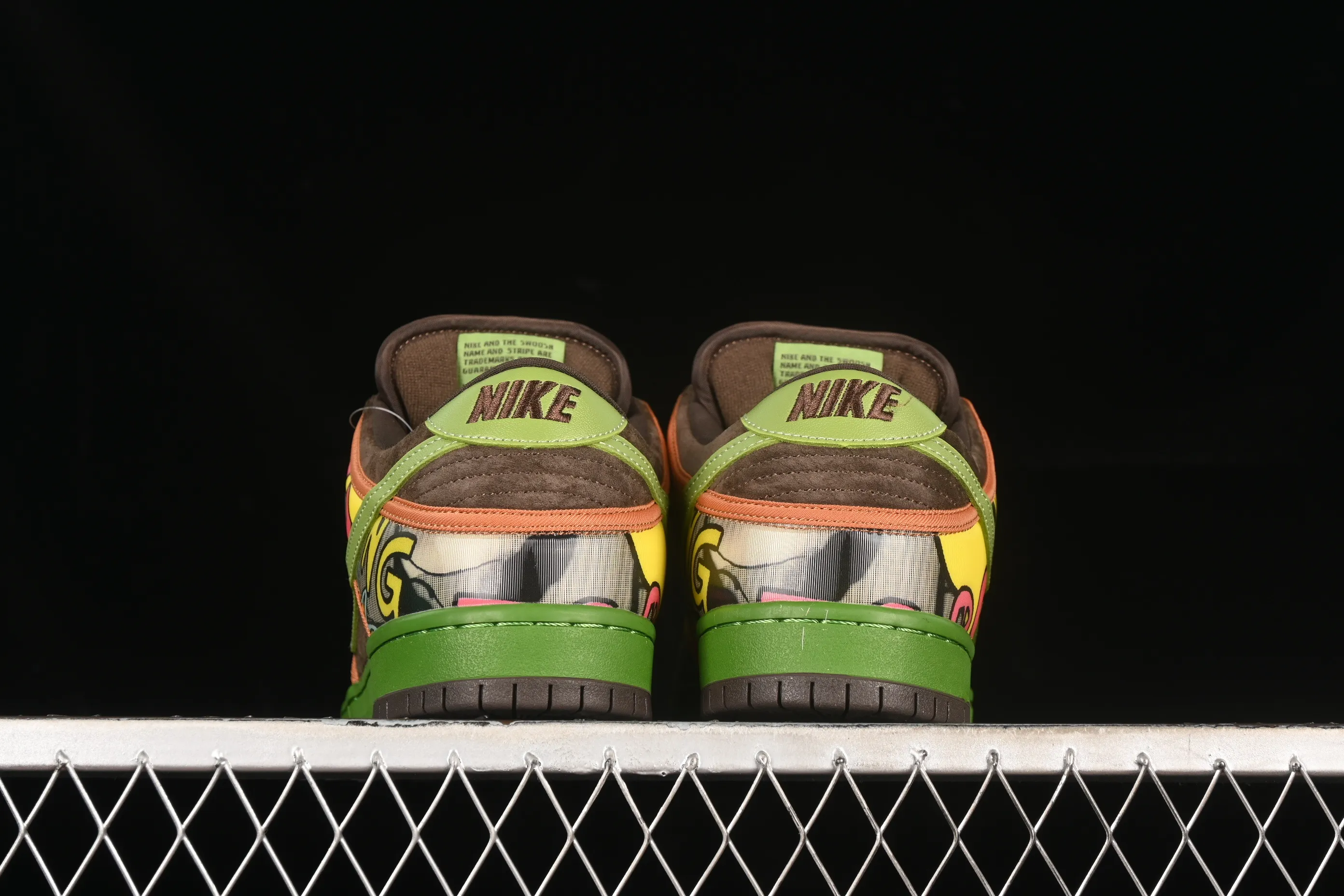 All Categories Nk SB Dunk Series Nk SB Dunk Low Low-top sneakers Pure original Nk Dunk SB Low "De La Soul" joint model Baroque brown SB low-top casual sneakers 789841-332